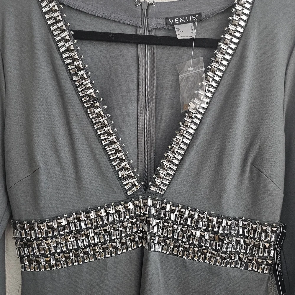 VENUS NWT Dress 8 Gray Long Sleeve Plunge Babydoll - Picture 7 of 10